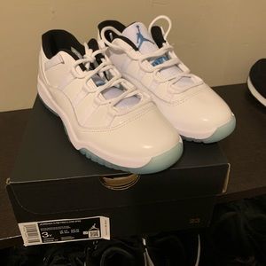 Jordan 11 Low Legend Blue
